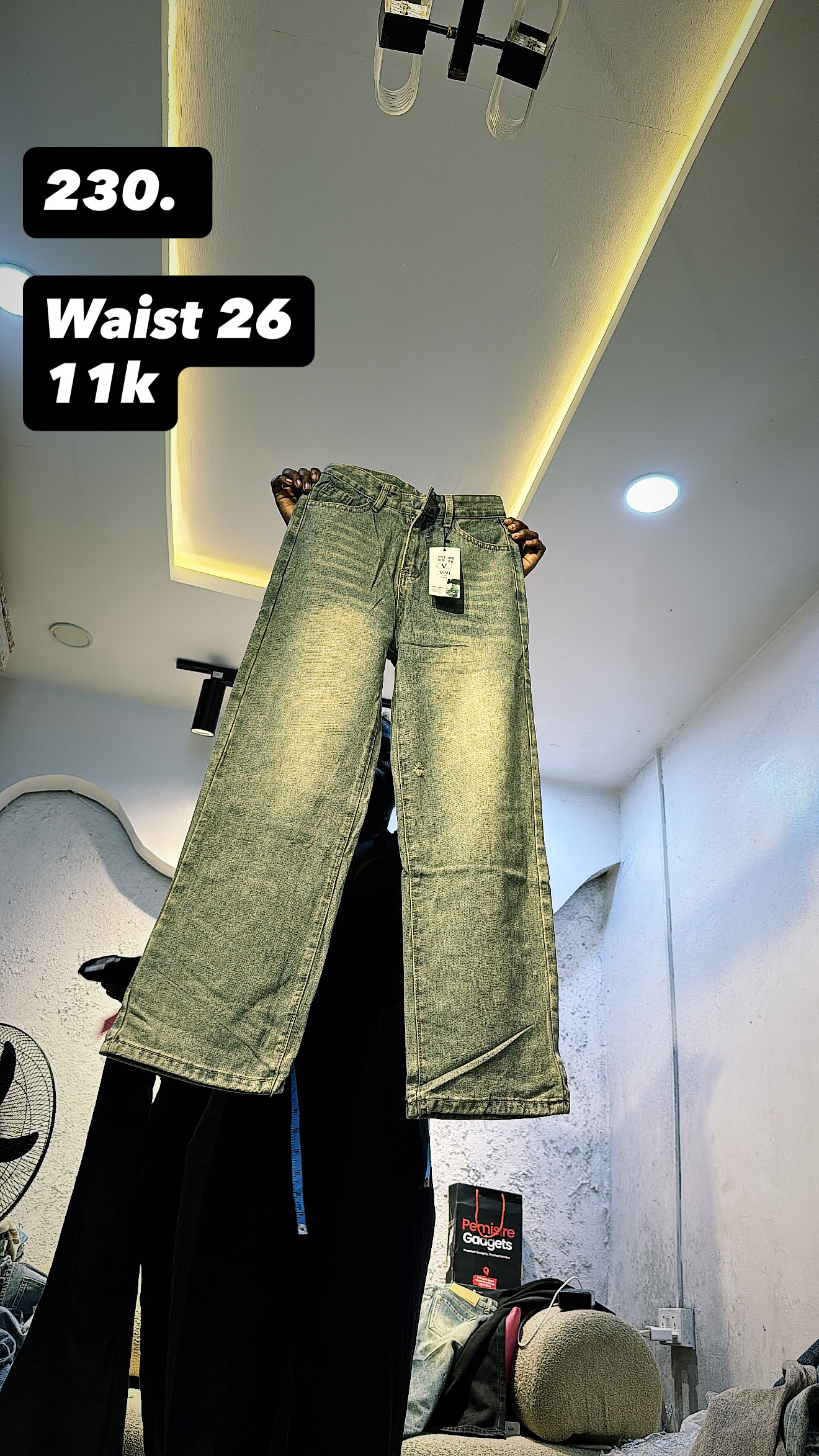 Waist 26