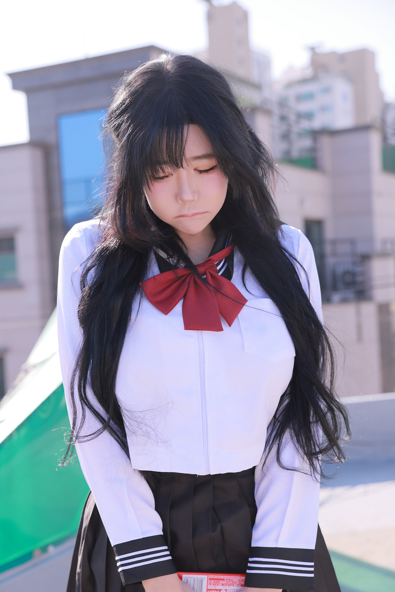 002