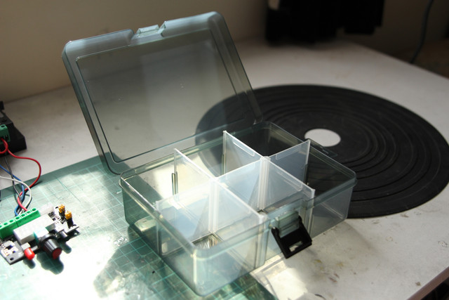 Turn Table (30)