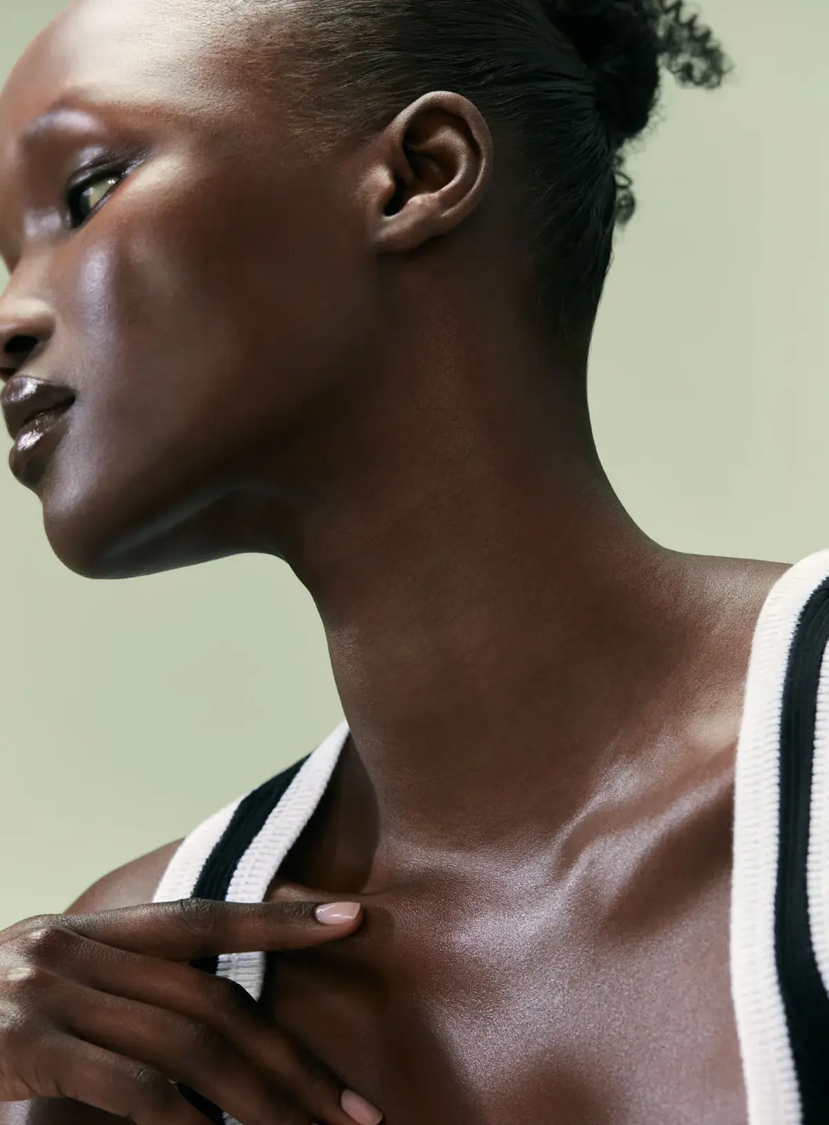 Best Moisturizers for Dry Skin: A Deep Dive