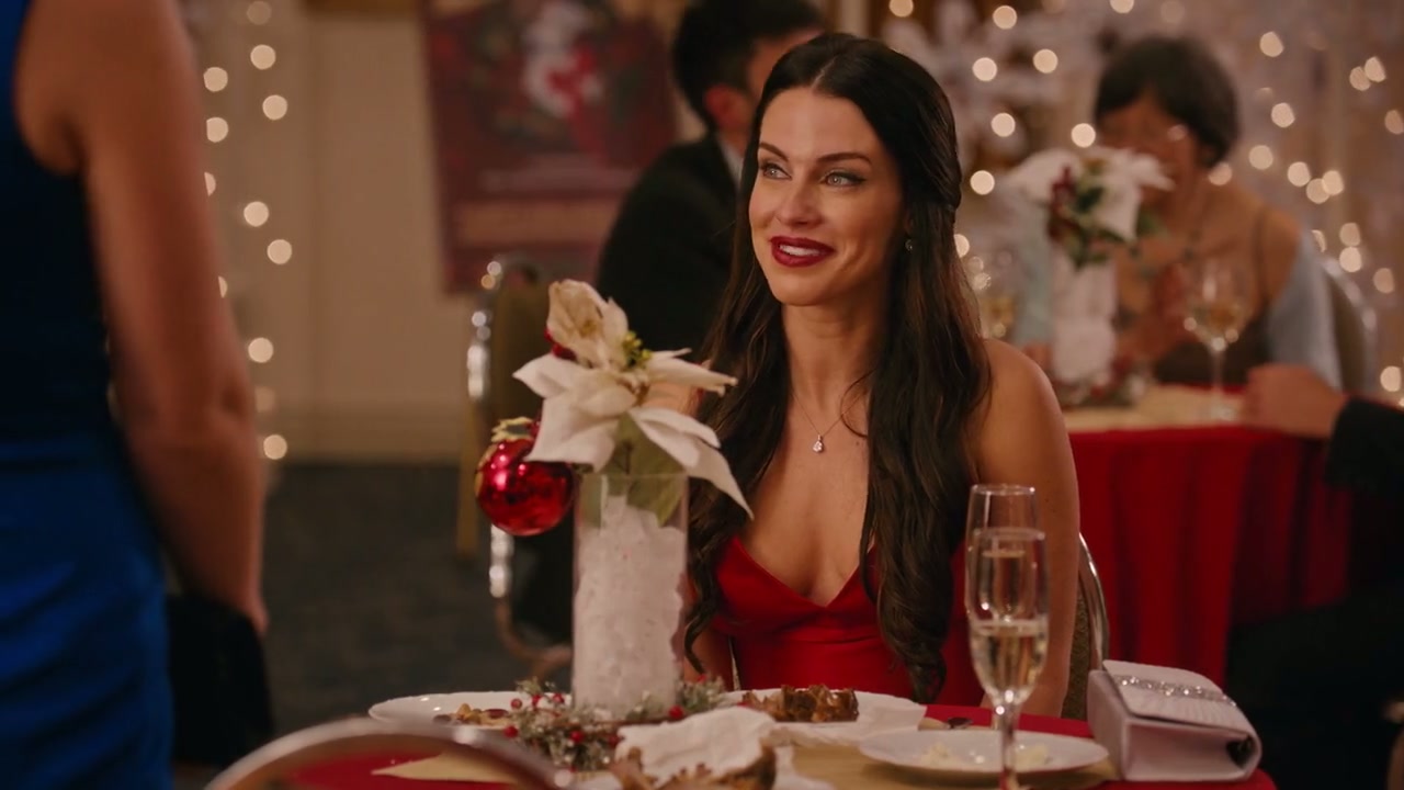 Too Close for Christmas Screenshot