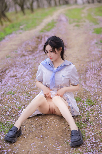 025
