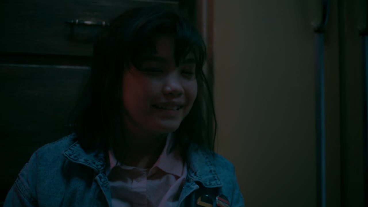 Paper Girls Screenshot