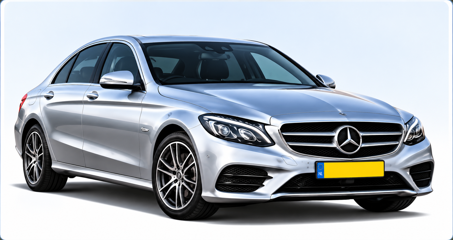Zilveren Mercedes C-Klasse taxi