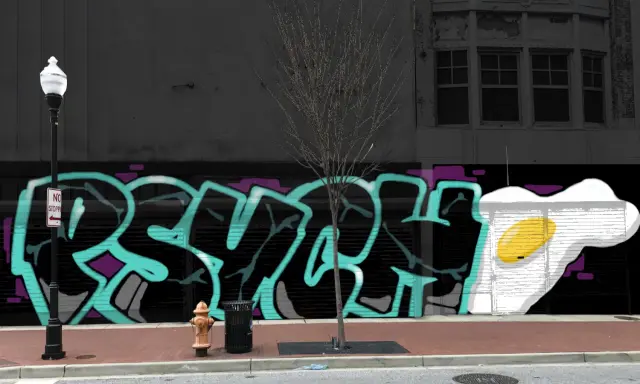 Graffiti artwork by Groove