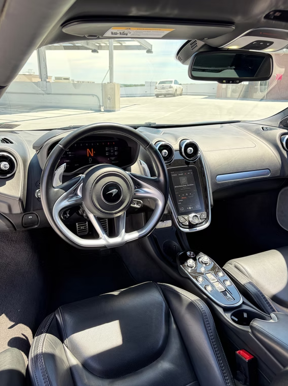 McLaren GT photo 6