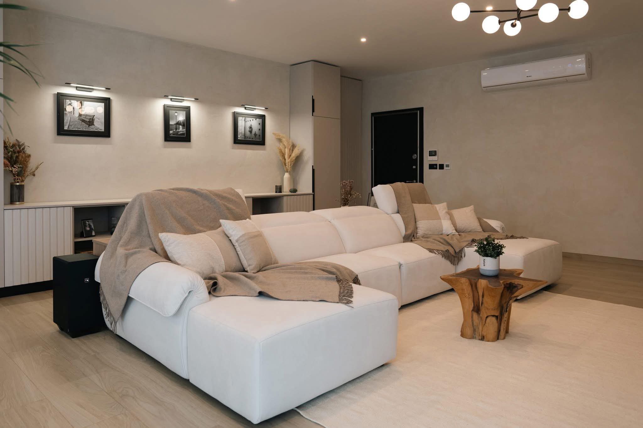 Minimal sitting area with soft upholstery