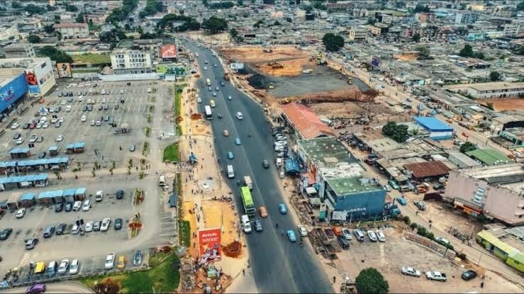 Illustration - Côte d'Ivoire : Yopougon se transforme pour devenir, une première historique, l'hôte de la fête nationale du 7 août