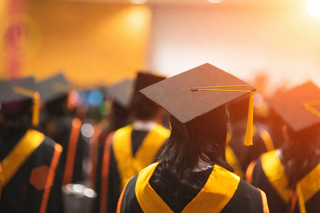 SMT Convocation — Graduates Receiving Certificates