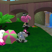 Glimmer-has-fun