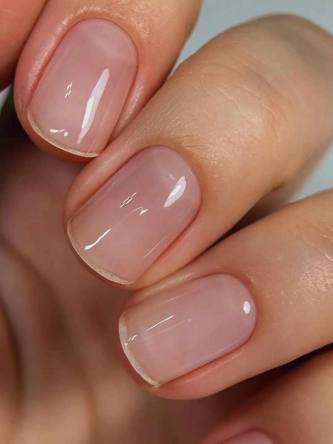 Glossy Nails Without Polish: Summer Manicure Trend