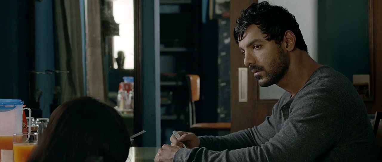 Rocky Handsome Screenshot