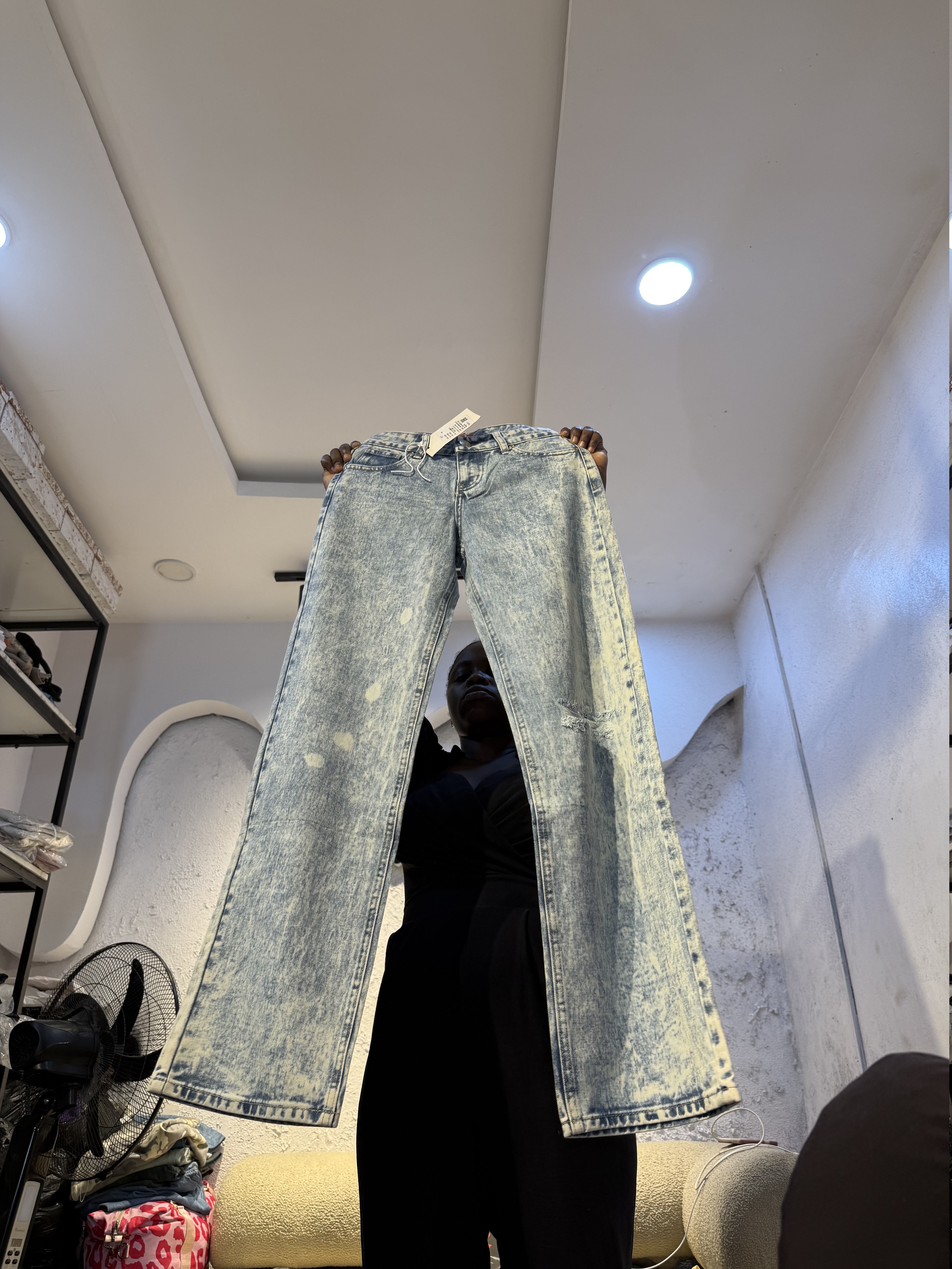 Waist 28