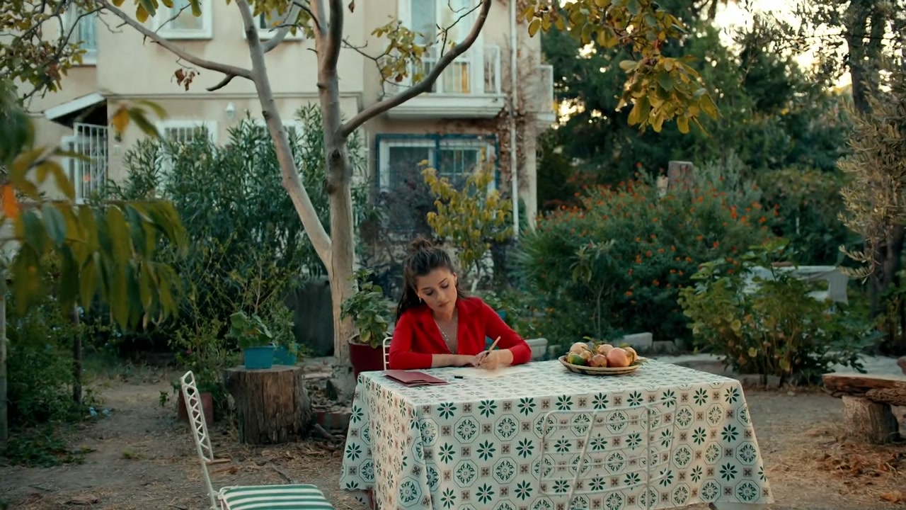 Sisterhood Screenshot