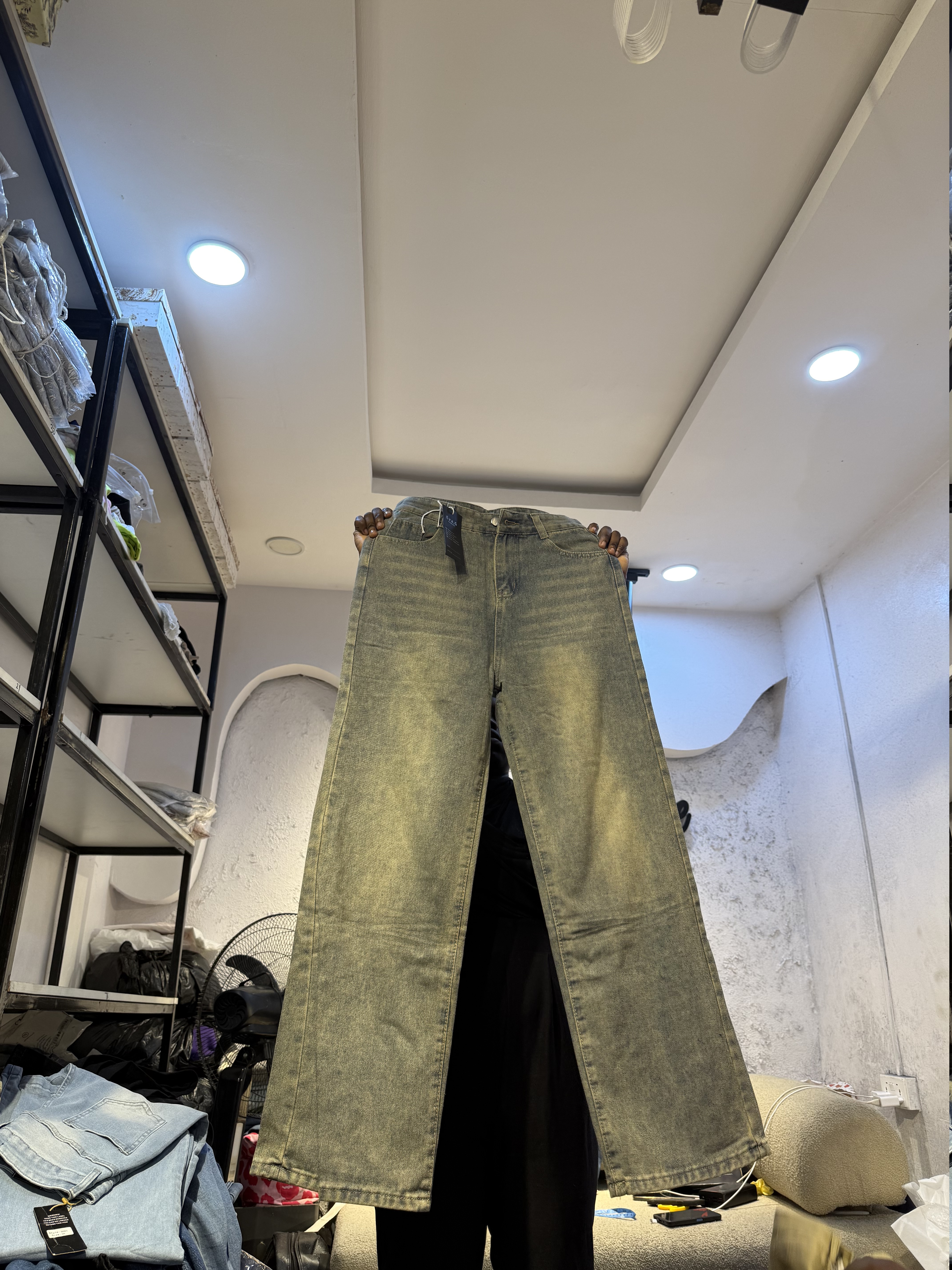 Waist 30