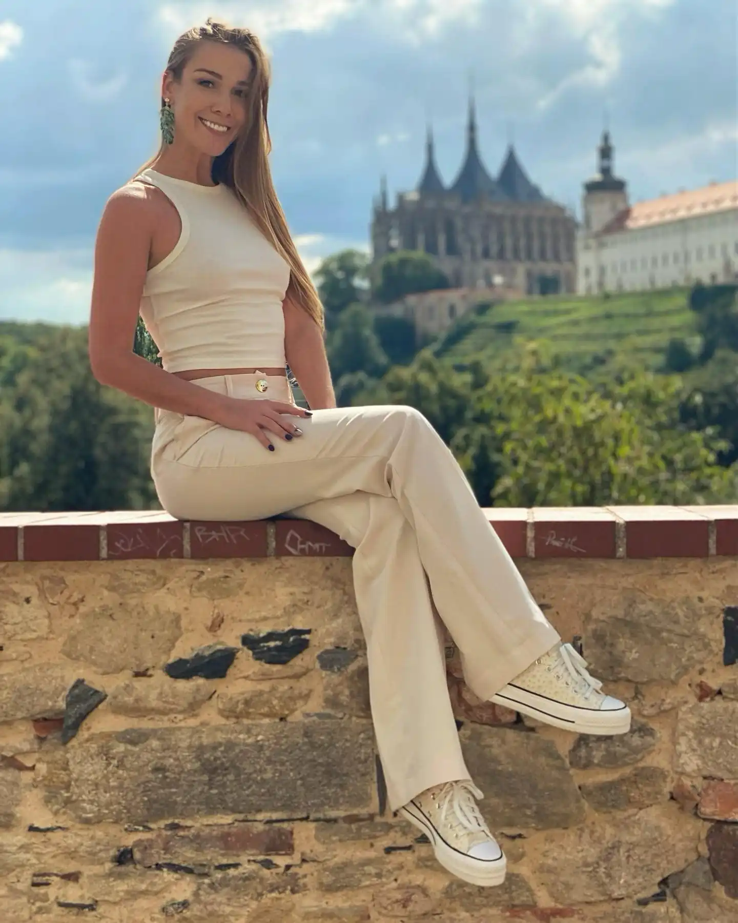 Alexis Crystal Wallpapers Insta Fit Bio (2)