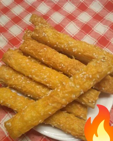 Постер Сырные палочки с кунжутом