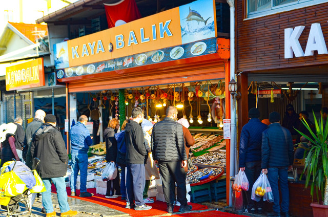 Kaya Balık taze balık çeşitleri ve balık tezgâhı