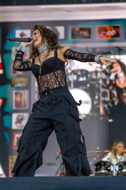 shania limerickireland070726 pro26