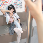 Yiko湿润兔 地铁萌妹 32