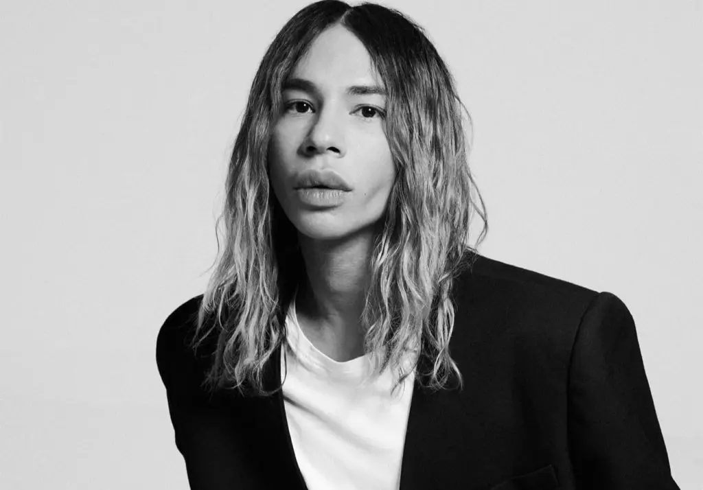 ELLE FASHION: Febra verii și moștenirea lui Paco Rabanne