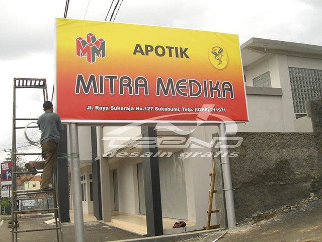 OutDoor2.jpg