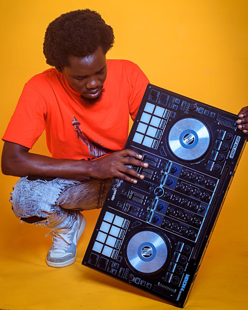 DJ Trinity decks
