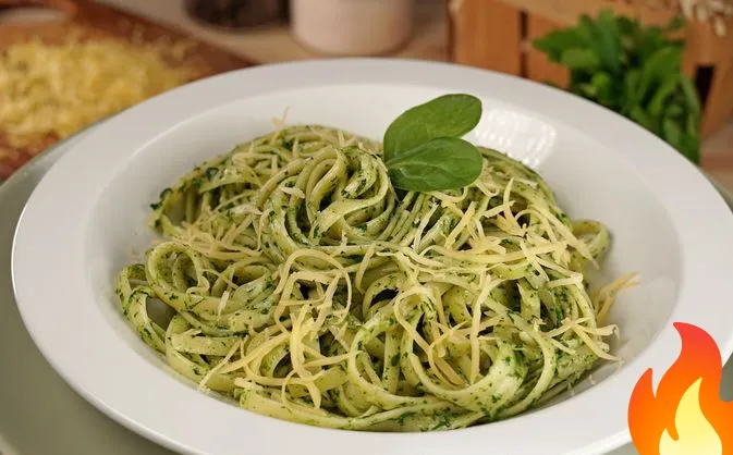 Постер Спагетти с сырно-шпинатным соусом