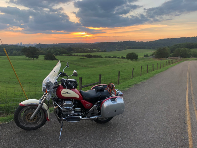 Guzzi-sunset-pic