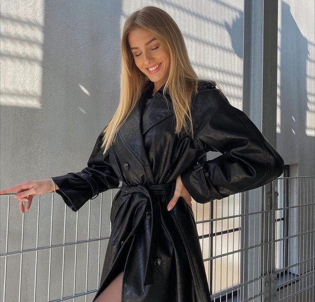 Anna-Stock-Wallpapers-Insta-Fit-Bio-3.jpg