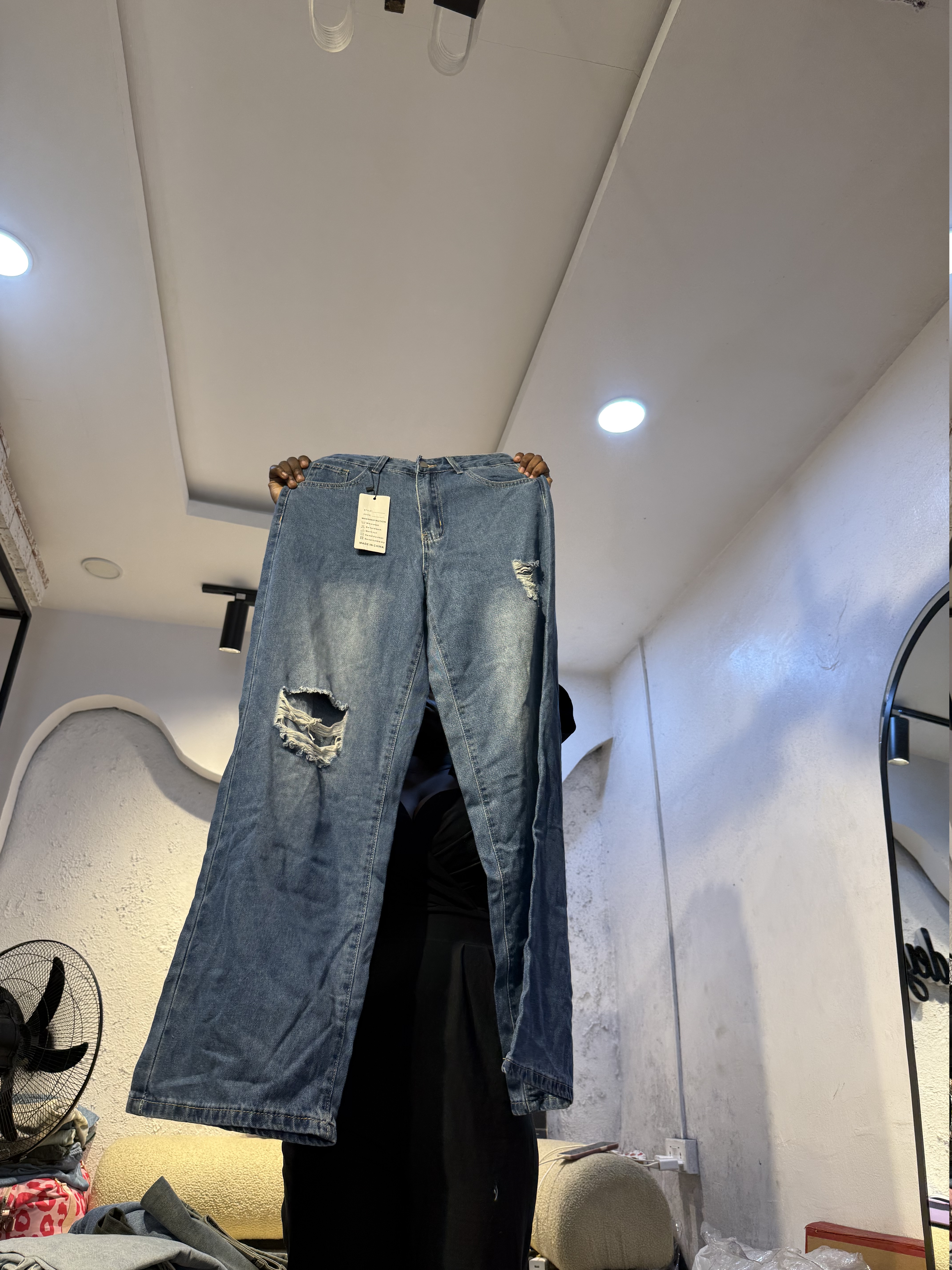 Waist 28