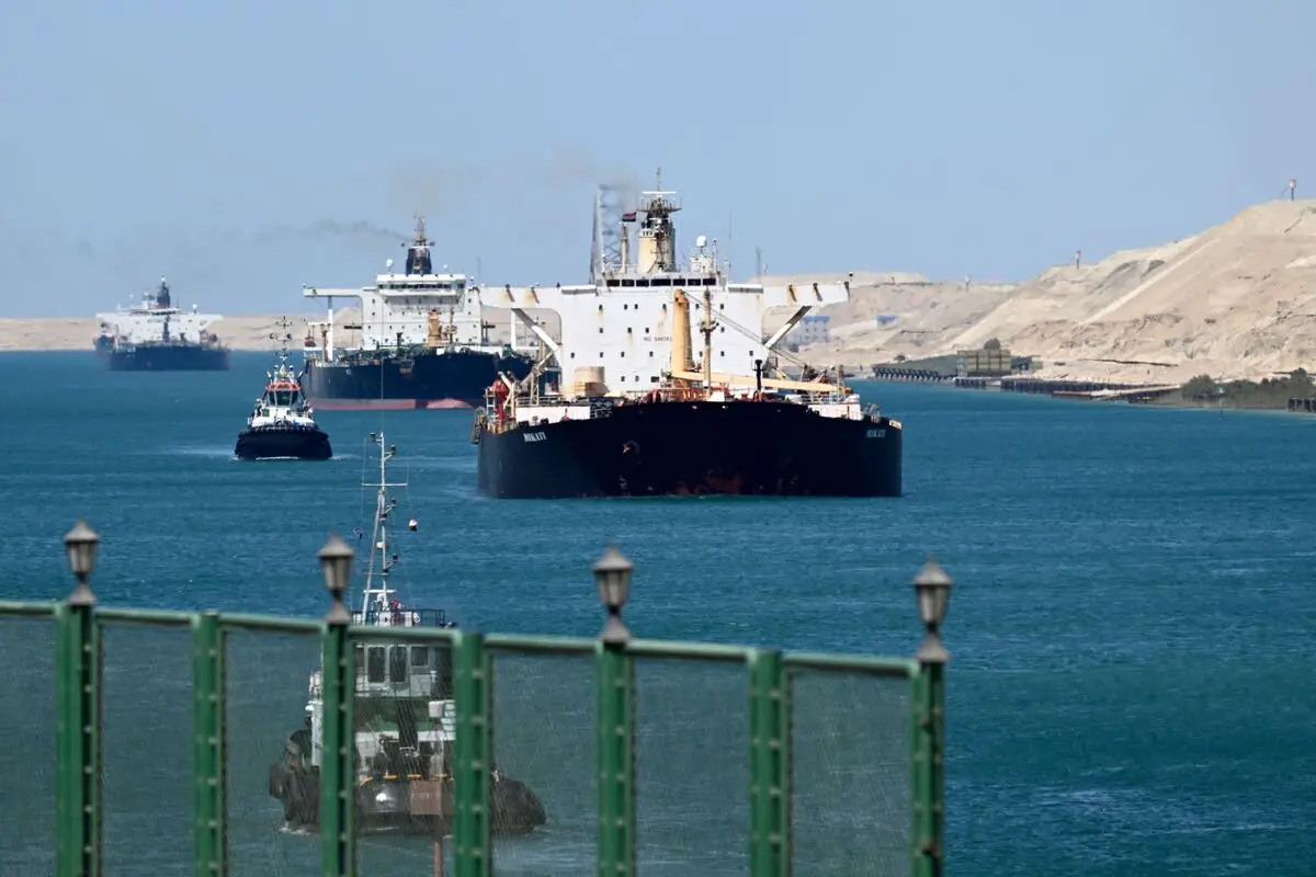 Suez Canal Sees Surge in Oil Tankers Amid Hormuz Strait Closure