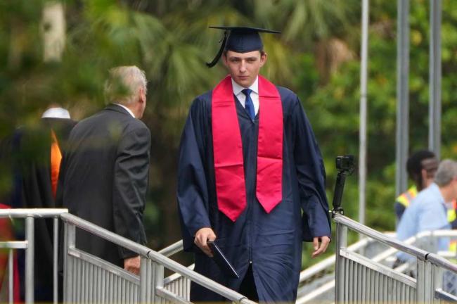 Barron se graduó de la Academia Oxbridge en Florida en la primavera.Jim Rassol/The Palm Beach Post/Red USA Today