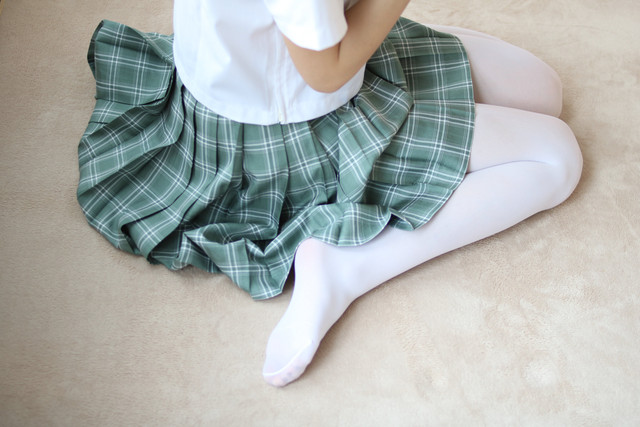 森萝财团 BETA-023 JK白丝少女的美足 — ImgBB