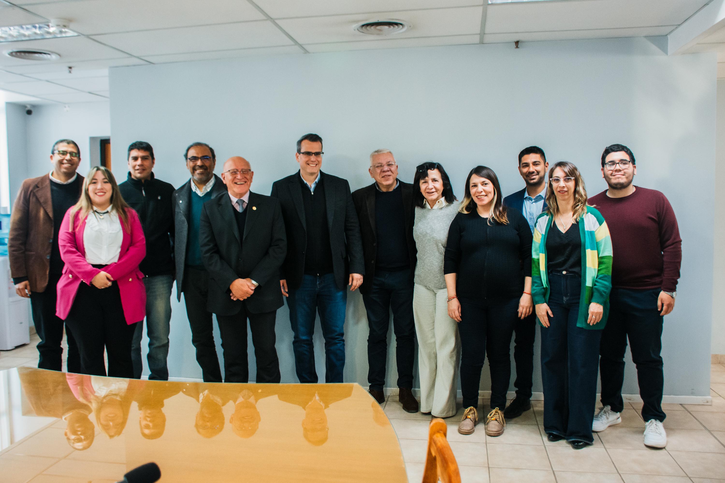 En una muestra de cooperación continua y compromiso con el desarrollo comunitario, la Municipalidad de Rawson y la Universidad Nacional de San Juan firmaron una serie de actas complementarias para iniciar nuevas prácticas socioeducativas.