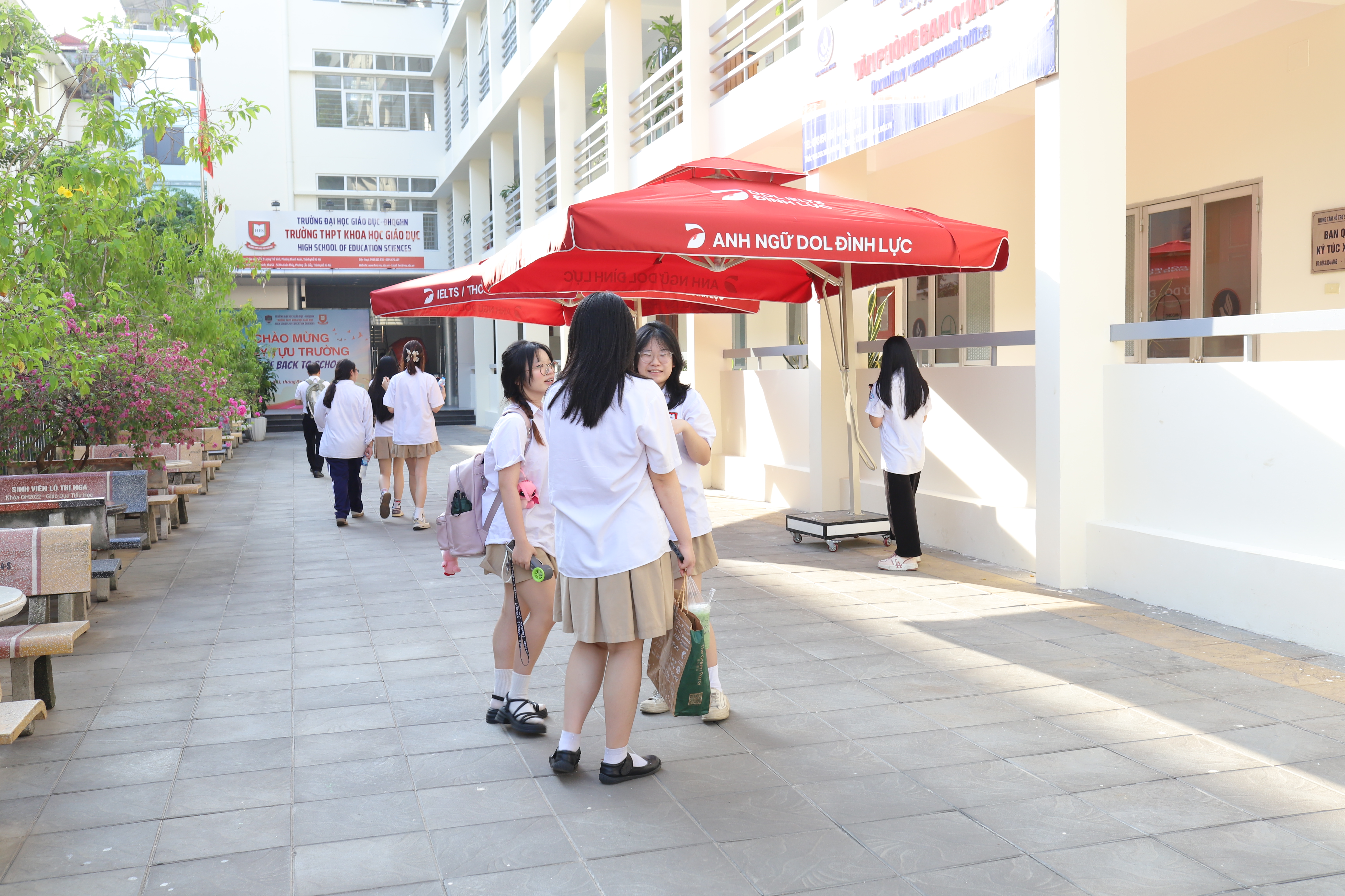Ngày tựu trường HES 20