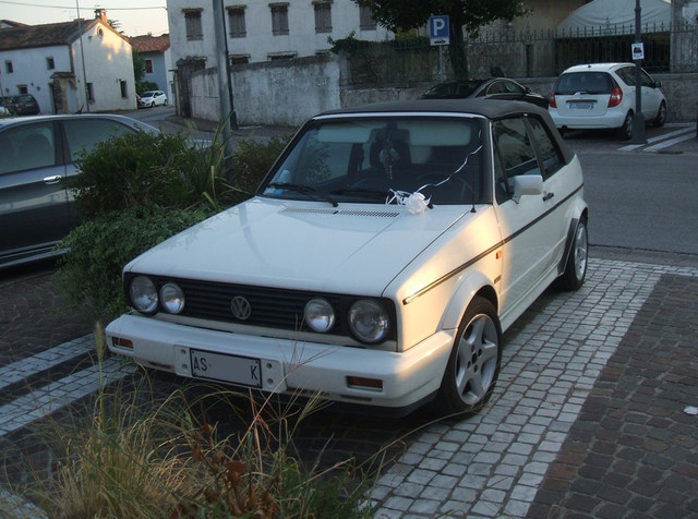 i.ibb.co/hFbDBnZZ/golfcabrio.jpg
