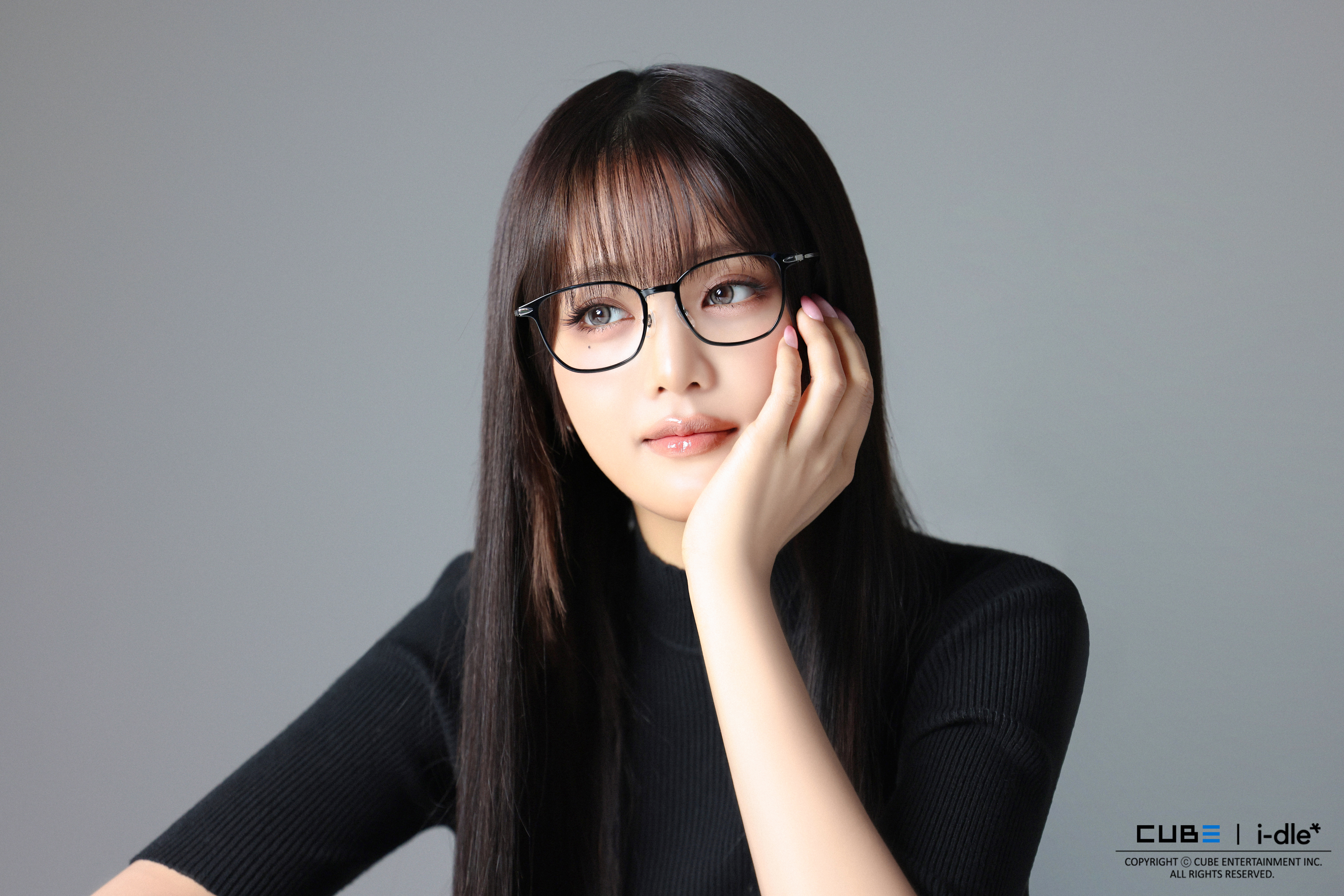 i dle (아이들) 민니 OWNDAYS 광고 촬영 비하인드 01