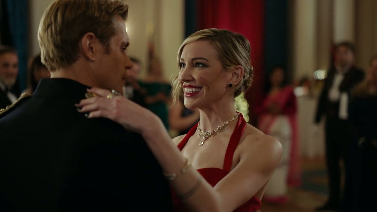 A Royal Christmas Crush Screenshot