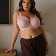 Kelly (115)