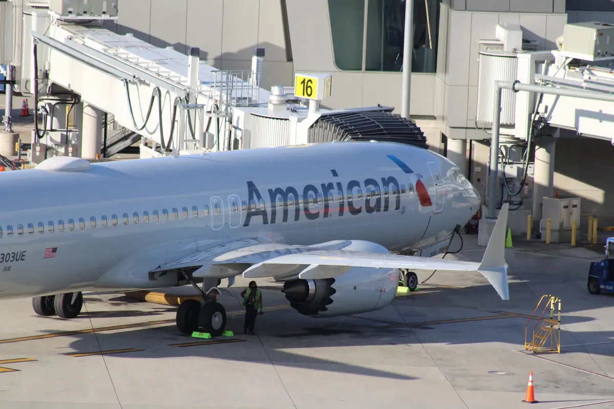 American Airlines Delays Israel Flights Amidst Regional Uncertainty
