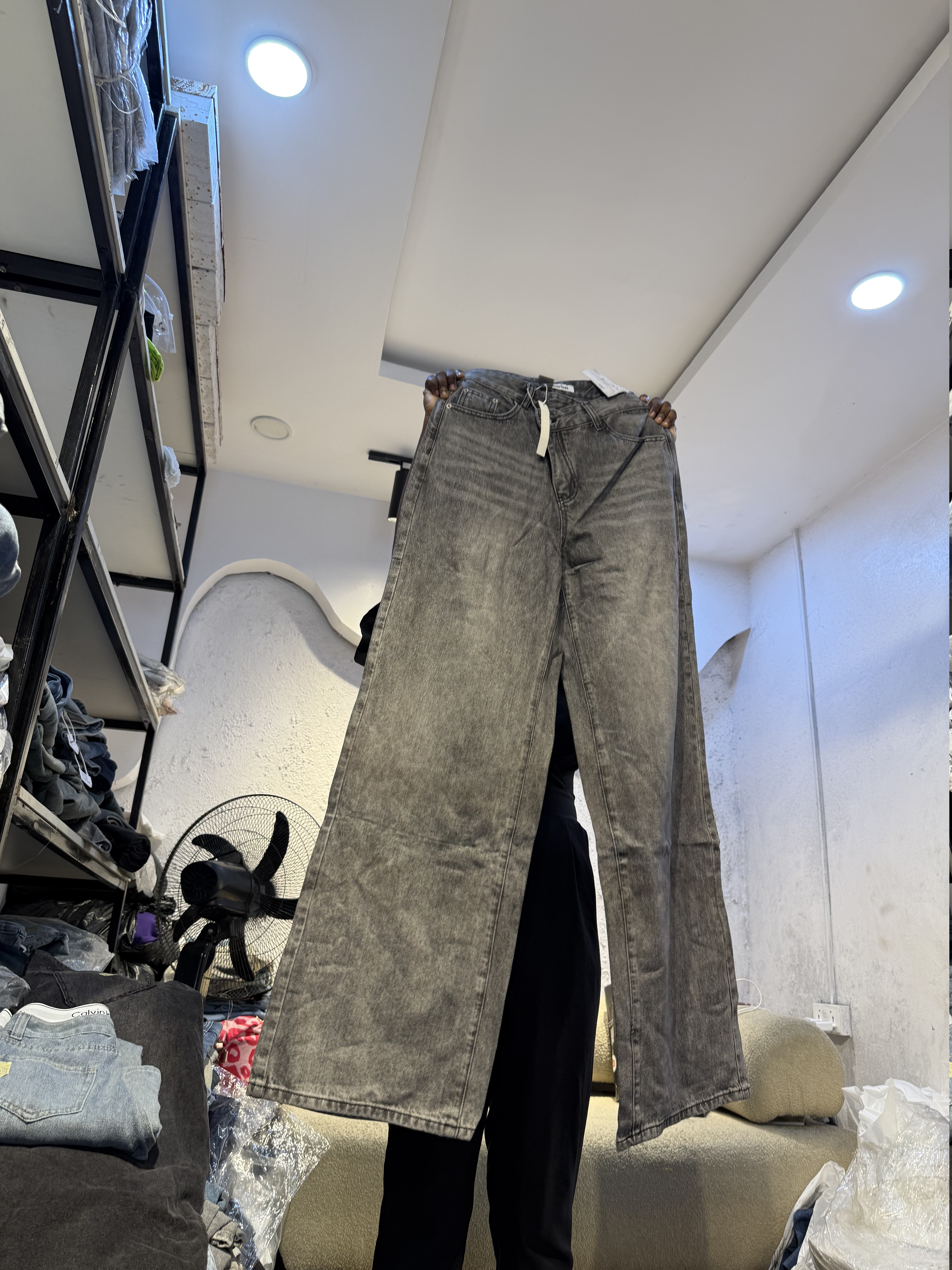 Waist 28