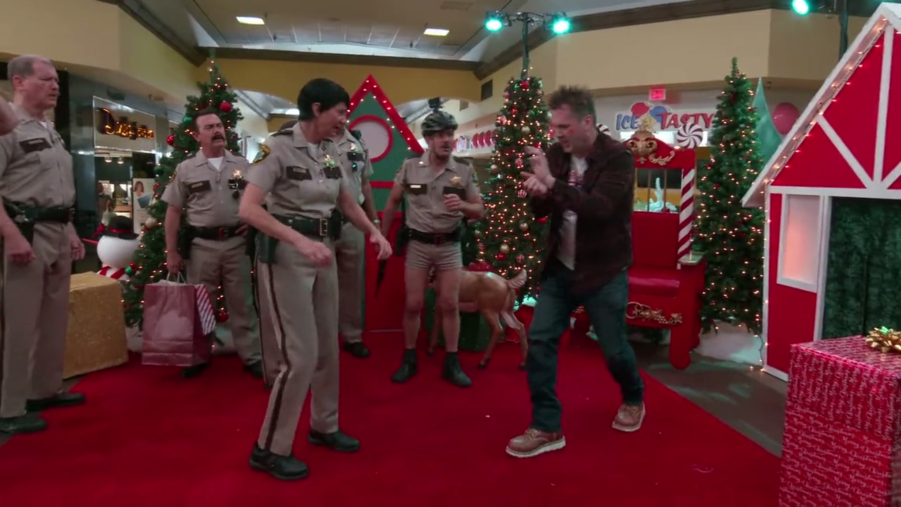 Reno 911!: It's a Wonderful Heist Screenshot