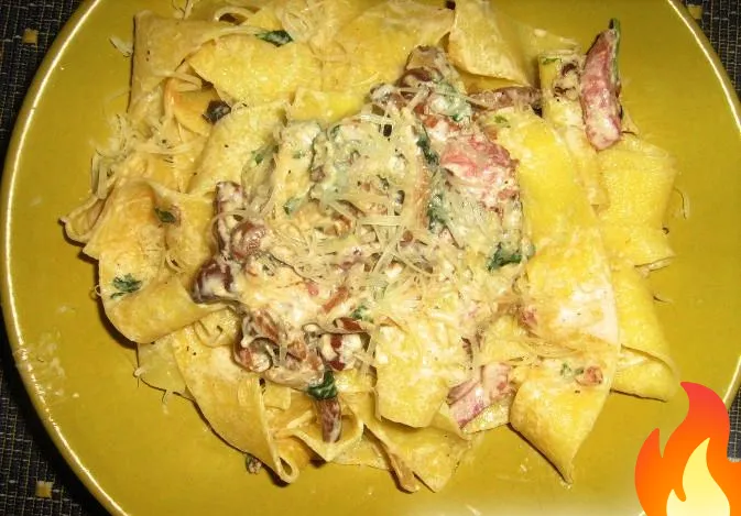 Фото Папарделле с «лесным» соусом