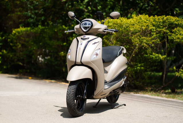 Yamaha Grand Filano (Non-ABS, Brown / Blue)
