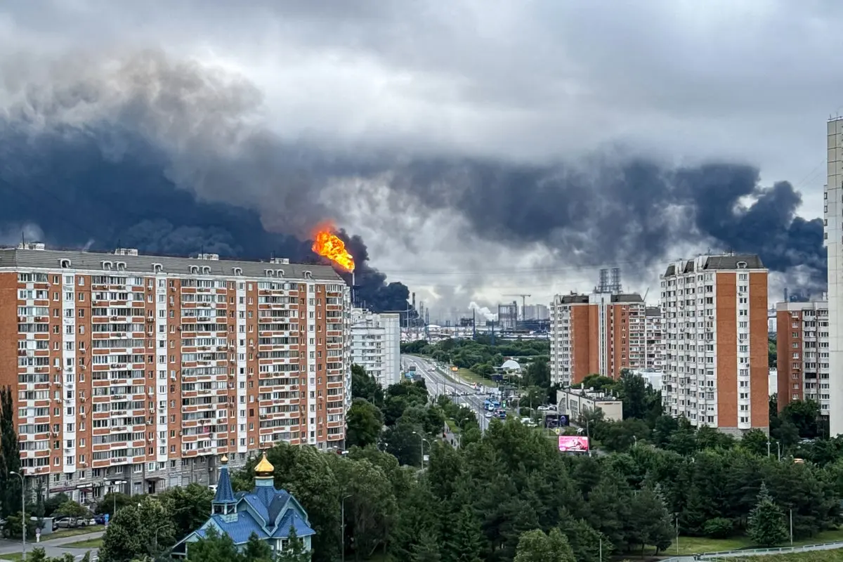Kremlin Refuses Europe Ultimatum as Putin Warns of Retaliation