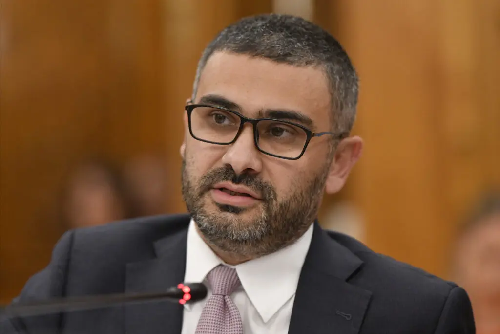 Niciun salariu nu va scădea prin noua lege a salarizării, promite PSD