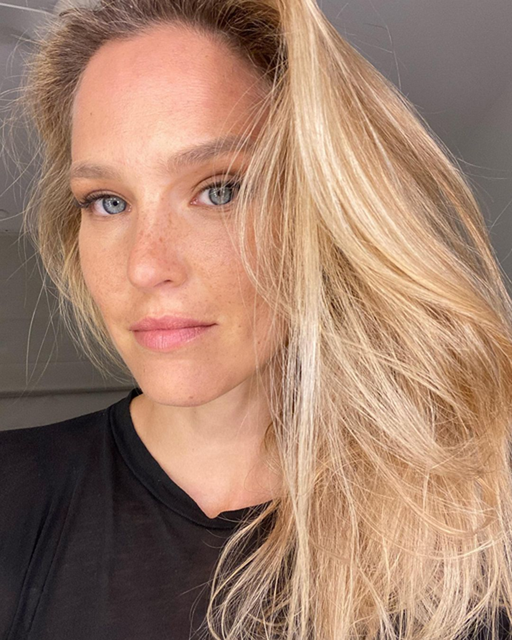 Bar-Refaeli-1.png