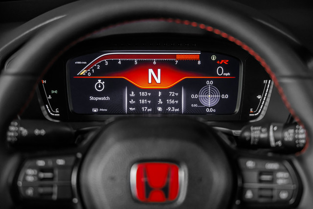 2023-Honda-Civic-Type-R-35