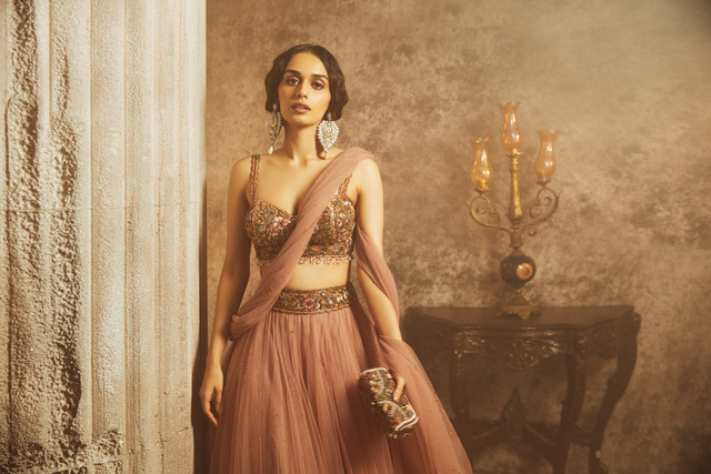 Manushi-Chillar-3